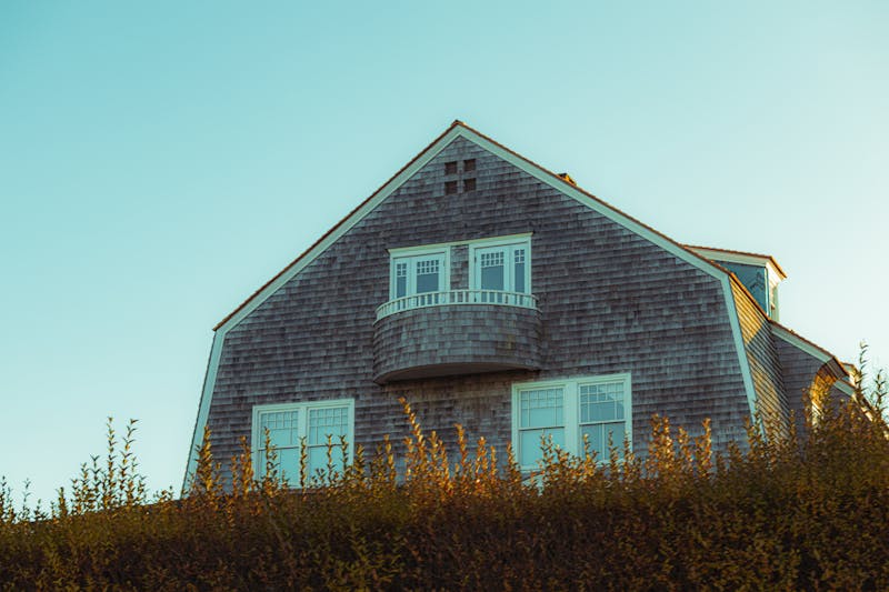 Cedar shingle house — completed roofing project